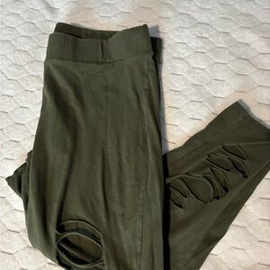 🍎Torrid Olive Green Distressed Leggings